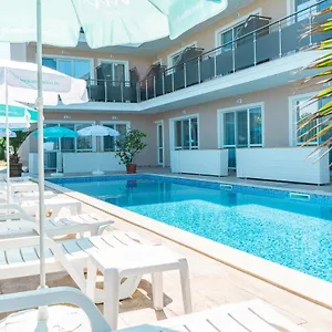 Gradina Aparthotel